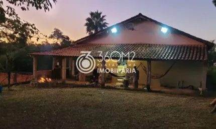 Chácara para Venda em Tatuí, Centro, 3 dormitórios, 1 suíte, 3 banheiros, 4 vagas