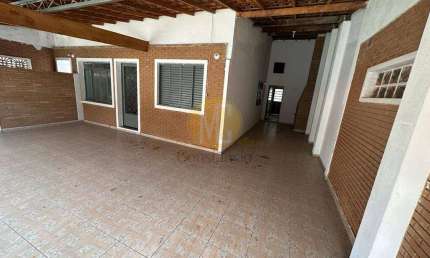 Casa 3 Dormitórios + Edícula - 205m² - Bosque dos Eucaliptos