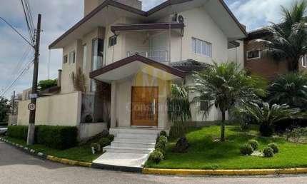 Casa à venda - 3 suites - Condomínio Residencial Villa Branca I