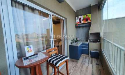 Apartamento no Jardim Anhanguera | 2 dormitórios | 2 vagas