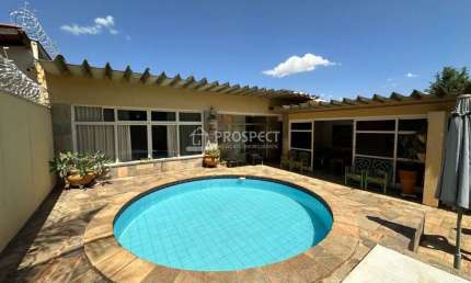 Casa no Jardim Sumaré | 3 suítes | 4 vagas de garagem