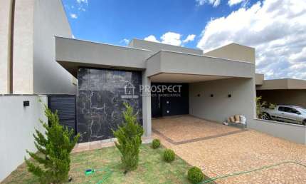 Casa no Condomínio Quinta da Mata | 3 suítes | 4 vagas