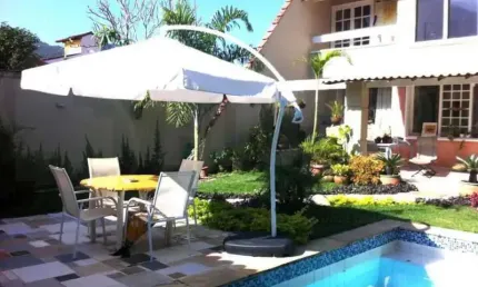 Casa em condomínio fechado com 3 quartos à venda na Rua Collins, Itanhangá, Rio de Janeiro, 320 m2 por R$ 645.000