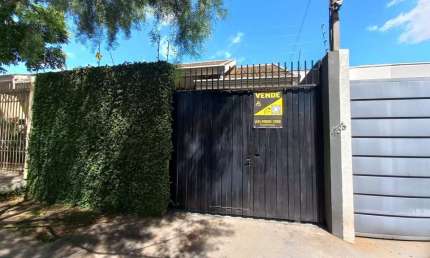 Casa para Venda em Maringá, Jardim Aurora, 2 dormitórios, 1 suíte, 1 banheiro