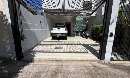 Casa para Venda em Maringá, Conjunto Patrícia, 3 dormitórios, 1 suíte, 2 banheiros, 2 vagas