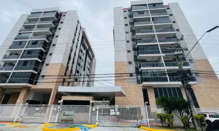 Vende-se belíssima cobertura duplex no condomínio Sollarium com 2 suítes e área gourmet