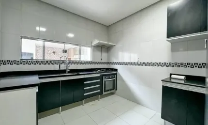 Aluga/vende duplex com 3 suítes e piscina no condominio passaredo