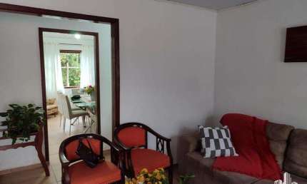 Casa para Venda em Joinville, Floresta, 3 dormitórios, 1 banheiro, 1 vaga