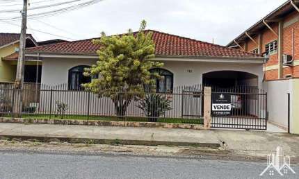 Casa para Venda em Joinville, Jardim Sofia, 4 dormitórios, 1 suíte, 3 banheiros, 3 vagas