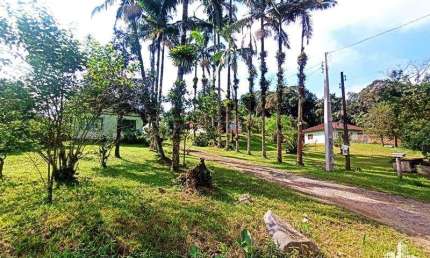 Sítio para Venda em Joinville, Vila Nova, 8 dormitórios, 1 suíte, 4 banheiros, 5 vagas