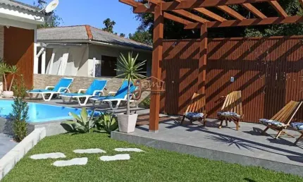 Casa de Praia/Usada para Venda em Palhoça, Pinheira, 3 dormitórios, 1 suíte, 2 banheiros, 3 vagas