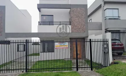 Sobrado não geminado frente pra rua com terreno a venda