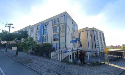 Apartamento com 4 quartos sendo um com suíte e 2 vagas de garagem