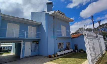 Triplex Alto Padrão, com um amplo espaço e piscina, 3 quartos sendo uma suíte