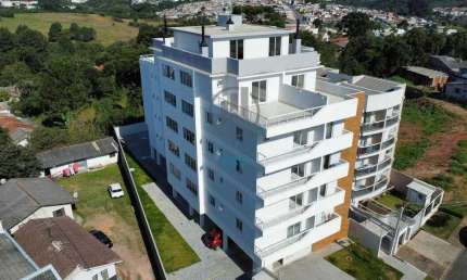 Cobertura duplex, 3 quartos, sendo 1 suite e 3 vagas, à venda em São José dos Pinhais.