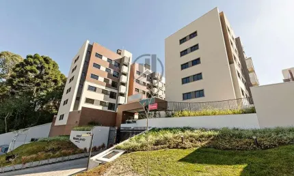 Apartamento em condomínio clube com 2 vagas, ao lado Parque Barigui