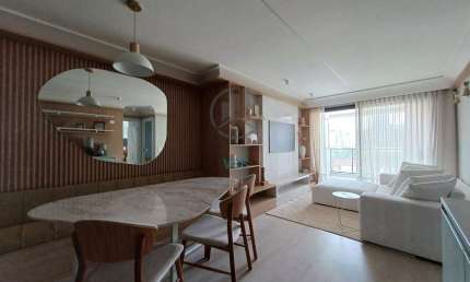 Apartamento Alto Padrão no Ahú, 2 quartos sendo uma suíte e 2 vagas