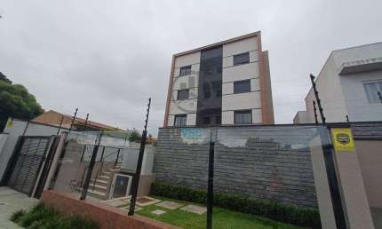 Apartamento novo com planejados, 2 quartos sendo uma suíte e vaga coberta