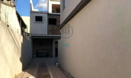 corredor privativo, terraço com escritório e banheiro sobrado a venda no novo mundo