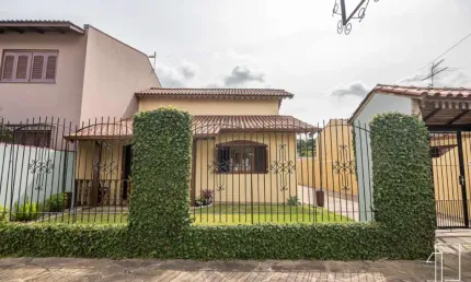 Casa com 3 quartos à venda na Humaitá, 131, Duque de Caxias, São Leopoldo por R$ 742.000