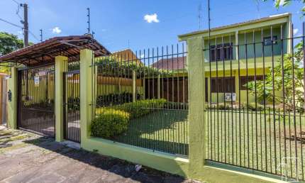 Casa com 3 quartos à venda na Rua Padre Alberto Braun, 450, Cristo Rei, São Leopoldo por R$ 650.000