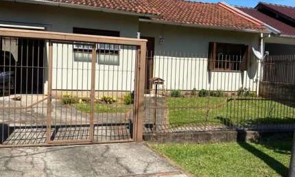 Casa com 3 quartos à venda na Rua Marinho da Silva Silveira, 465, Santa Teresa, São Leopoldo por R$ 450.000