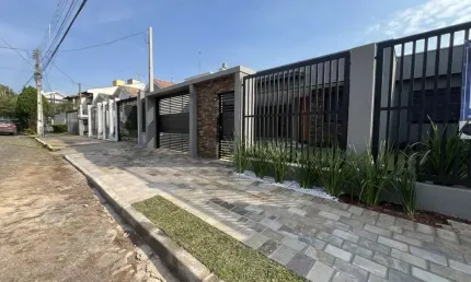 Casa com 3 quartos à venda na Rua Padre Pedro Schneider, 11, Cristo Rei, São Leopoldo por R$ 950.000