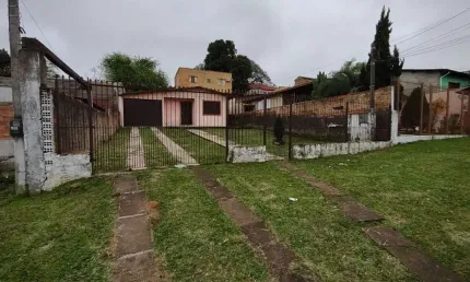 Casa com 3 quartos à venda na Oito de Março, 87, Parque Primavera, Esteio por R$ 215.000