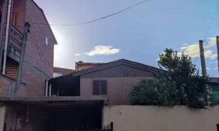 Casa com 2 quartos à venda na Travessa Liberdade, 85, Boa Vista, Sapucaia do Sul por R$ 150.000