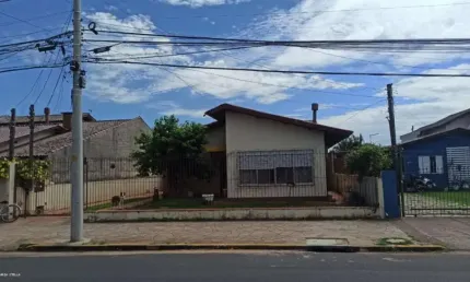 Casa com 3 quartos à venda na Avenida Celina Chaves Kroeff, 335, Novo Esteio, Esteio por R$ 640.000