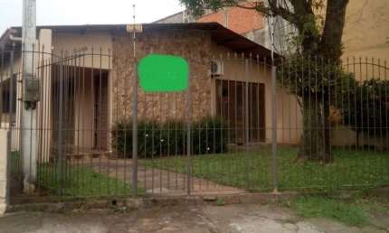 Casa com 3 quartos à venda na Avenida Luiz Pasteur, 5425, Parque Primavera, Esteio por R$ 460.000