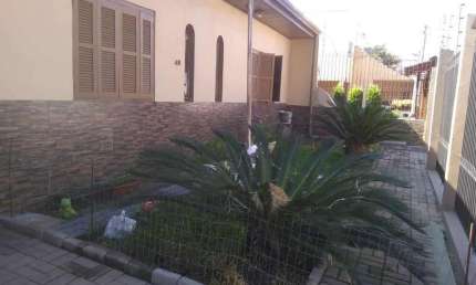 Casa com 2 quartos à venda na Galvão de Oliveira Loureiro, 49, Vila Olímpica, Esteio por R$ 430.000