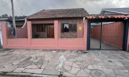 Casa com 3 quartos à venda na José Casemiro Castilhos, 293, Vila Olímpica, Esteio por R$ 700.000