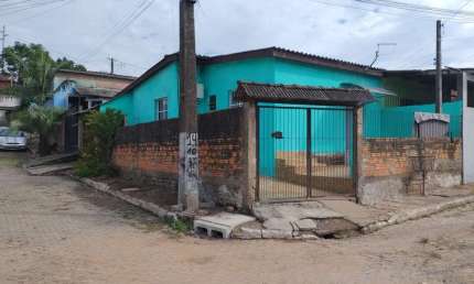 Casa com 2 quartos à venda na Célia Silva Tavares, 01, Parque Primavera, Esteio por R$ 128.000