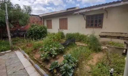 Casa com 4 quartos à venda na Rua Vitalino Batista de Andrade, 401, Centro, Sapucaia do Sul por R$ 400.000