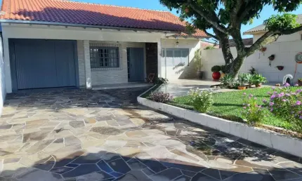 Casa com 3 quartos à venda na Rua Ottawa, 268, Santo Afonso, Novo Hamburgo por R$ 450.000