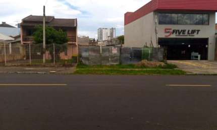 Terreno comercial para alugar no Centro, Esteio , 300 m2 por R$ 2.300