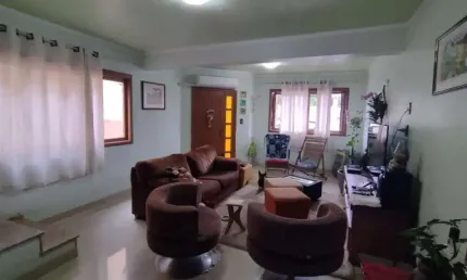 Casa com 3 quartos à venda na Rua Dom Pedrito, 56, Walderez, Sapucaia do Sul por R$ 550.000