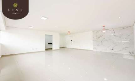 Ponto comercial com 1 sala para alugar na Avenida Presidente Getúlio Vargas, 3620, Água Verde, Curitiba, 42 m2 por R$ 4.100