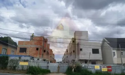 Casa com 3 quartos à venda na Rua Rodolfo Bernardelli, 569, Uberaba, Curitiba