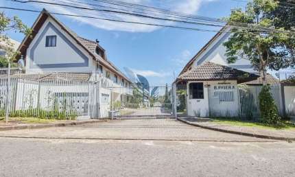 Casa em condomínio fechado com 4 quartos à venda na Rua José Francisco Dalledone, 237, São Lourenço, Curitiba por R$ 990.000