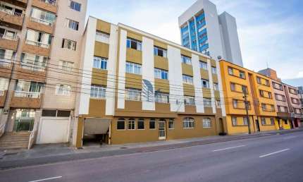 Apartamento com 3 quartos à venda na Rua Mariano Torres, 689, Centro, Curitiba por R$ 384.000