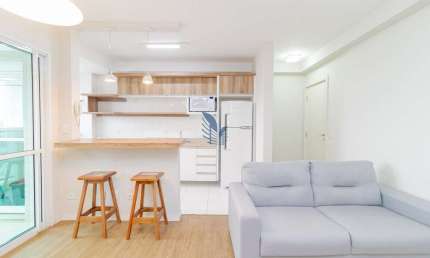 Apartamento com 2 quartos para alugar na Rua Capitão Tenente Maris de Barros, 313, Portão, Curitiba por R$ 3.550