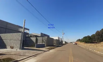 Vende se ou aluga, barracão novo, luz trifasica, 160m² contruido em terreno de 300 m², pé direito 7 metro, ótima localização, cidade industrial cic.s
