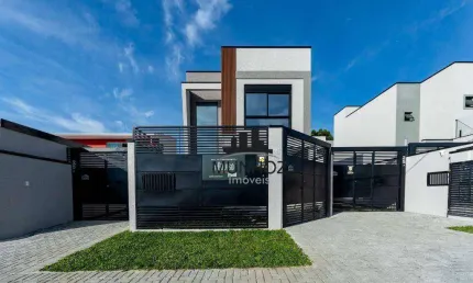 Sobrado com 2 dormitórios à venda, 116 m² por R$ 699.000,00 - Uberaba - Curitiba/PR
