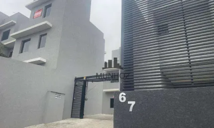 Sobrado com 3 dormitórios à venda, 90 m² por R$ 635.000,00 - Guabirotuba - Curitiba/PR