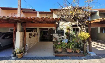 Sobrado mobiliado com 3 dormitórios à venda, 74 m² por R$ 640.000 - Santa Felicidade - Curitiba/PR