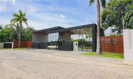 Lote com 450m² na Posição Sul no Condomínio Bougainville