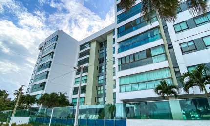 Apartamento Porteira Fechada com 120m2, 4 Suítes Beira Mar