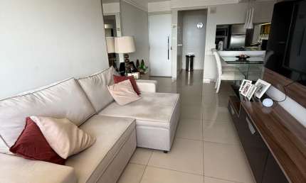 Apartamento com 81 metros, 2 Suítes Porteira fechada